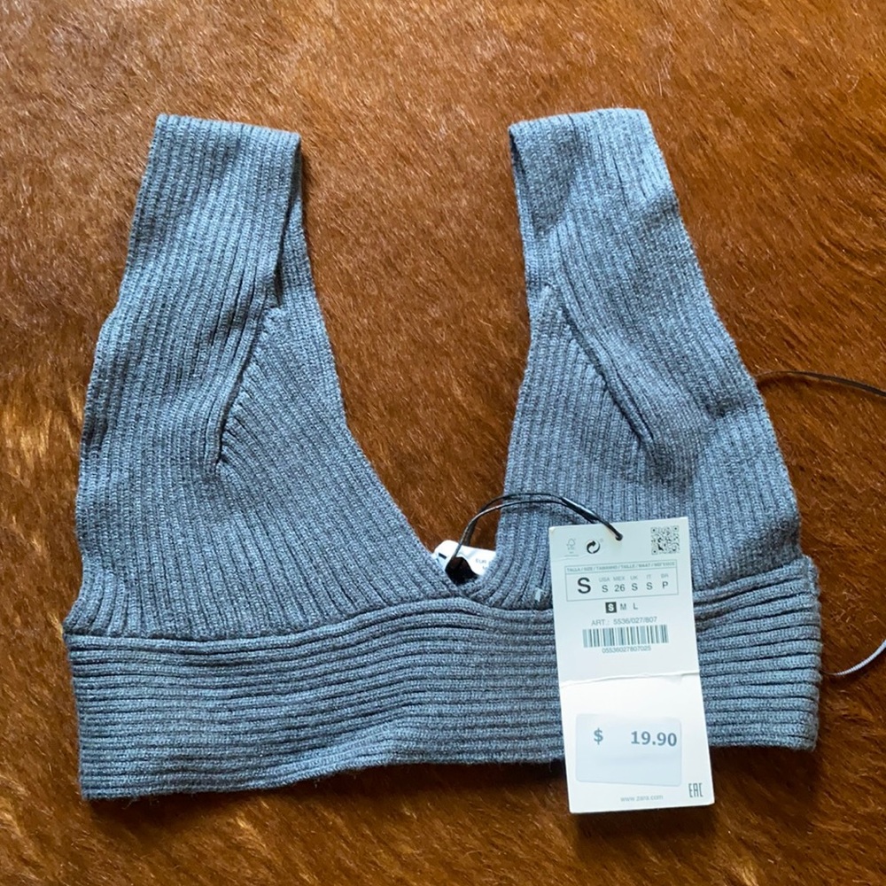 NWTS Zara sweater cropped bra top!